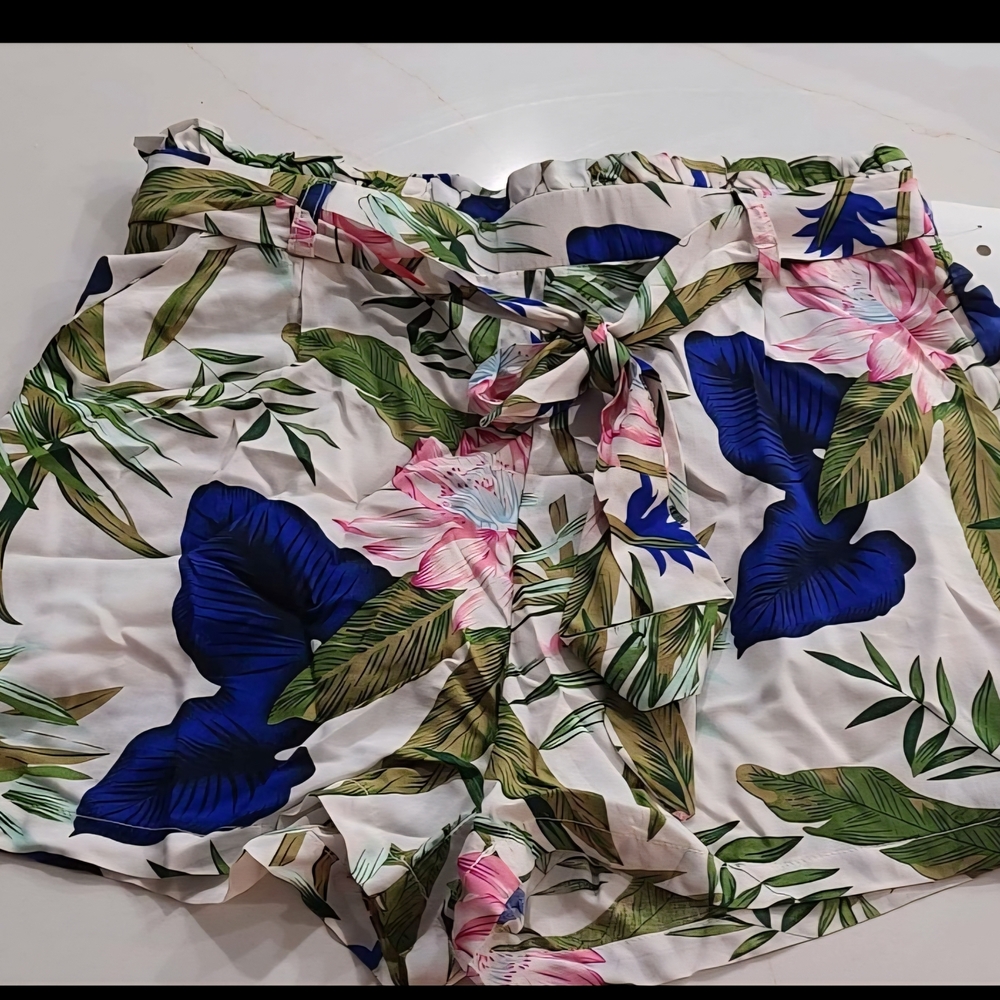 Only Women's High Waist Floral Shorts - Blue, Green And Pink. Cute And Comfy!